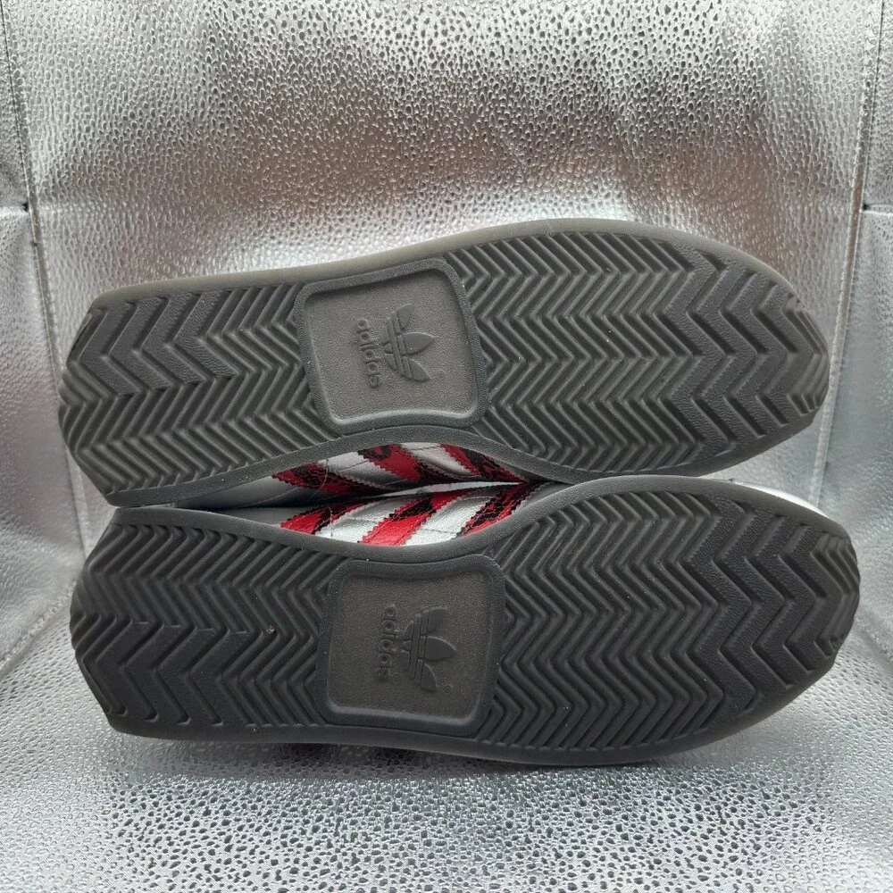 Size 10.5 Adidas Originals Mens‎ Silver Red Snake Athletic Sneakers JP7088